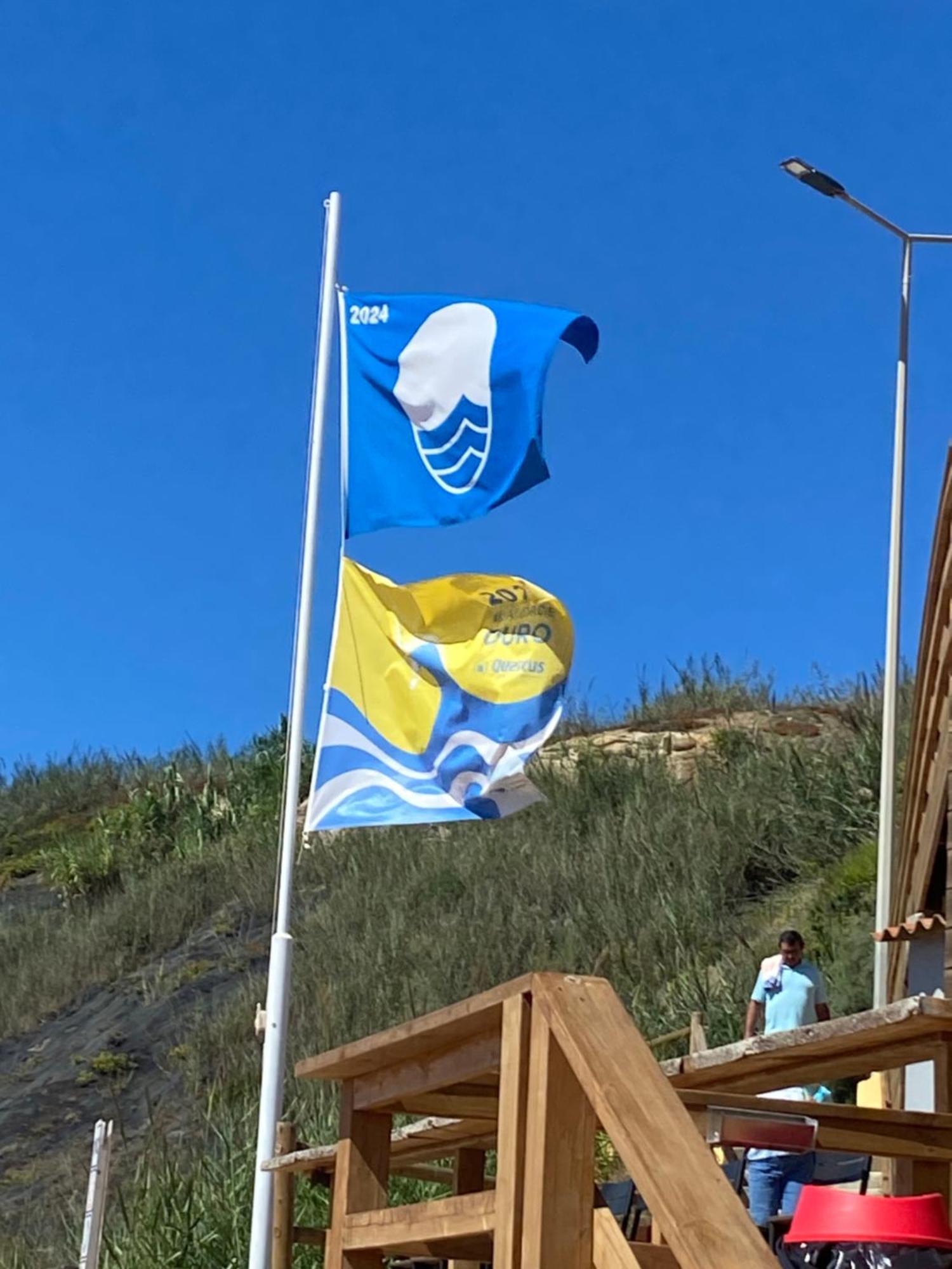 Casa Do Portao Azul - Espadarte Atouguia Da Baleia Esterno foto